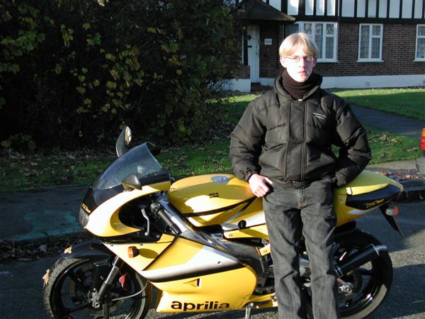 Simon 'The Terminator'. Enjoys a pint with the FDC every friday. He has his own bike which is powered by a 9V Duracell Battery. Recently shagged Hayley