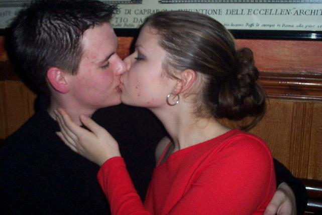 Tash aka Tasha, TashU. Completely besotted with Brad. What more can I say? (Incidently Tash is the one on the right......)